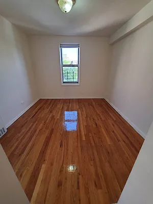 Rented by Contact Realty | media 7