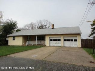 272 Pulley Ave, Manahawkin, NJ 08050