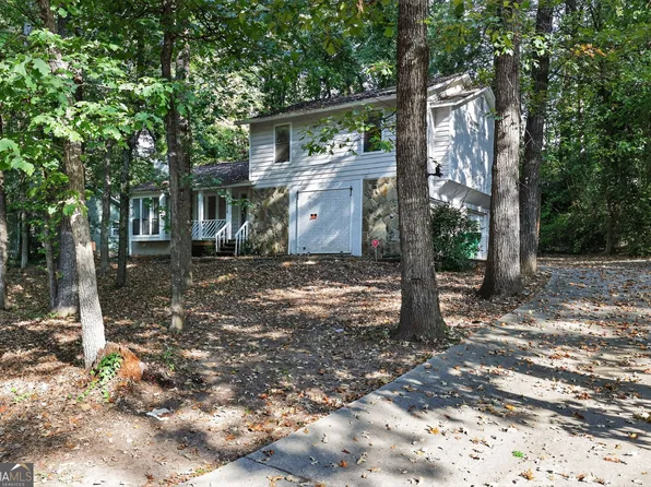 5208 Mainstreet Park Dr, Stone Mountain, GA 30088