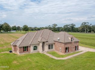 592 Rodeo Dr, Opelousas, LA 70570
