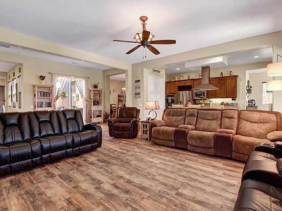 4th image of 82349 Puccini Dr