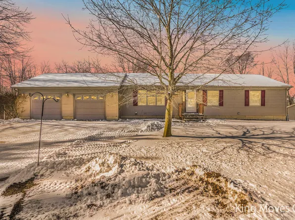 204 S West St, Carson City, MI 48811