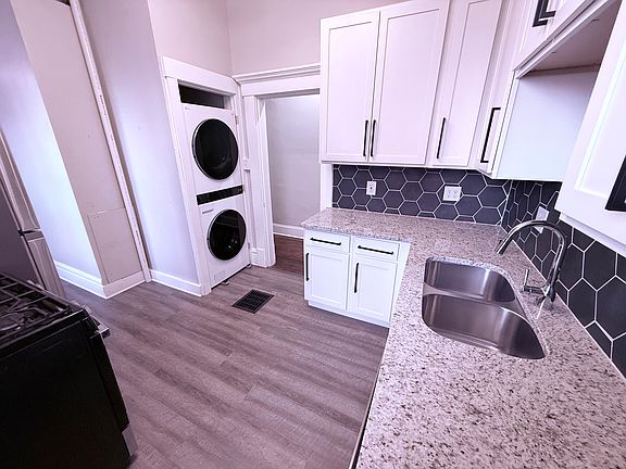 5th image of 248 S 18th St
