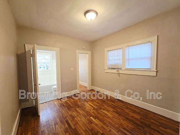 5th image of 2609 Sunset Pl #B