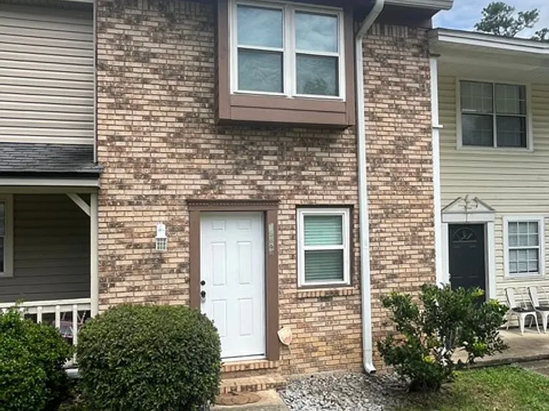 1569 Jacks Dr #A — Photo 2