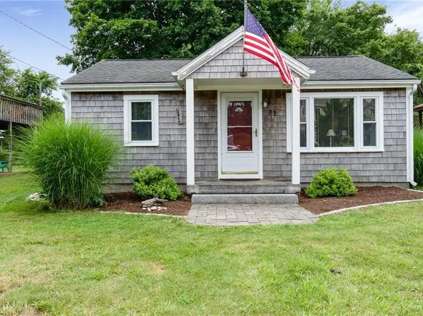 32 Spruce Rd, South Kingstown, RI 02879