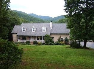 105 Sunset Hills Ct, Asheville, NC 28803