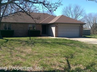 2929 S Quail Ct, Springfield, MO 65807