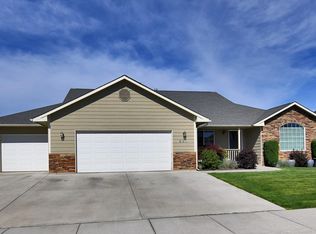 220 Saint Andrews Pl, Yakima, WA