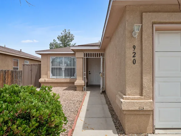 920 Swallow Dr SW, Albuquerque, NM 87121