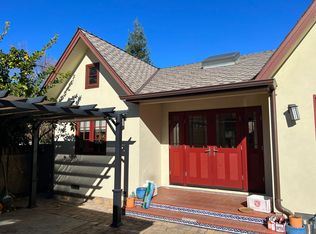 2164 University Ave, Mountain View, CA 94040