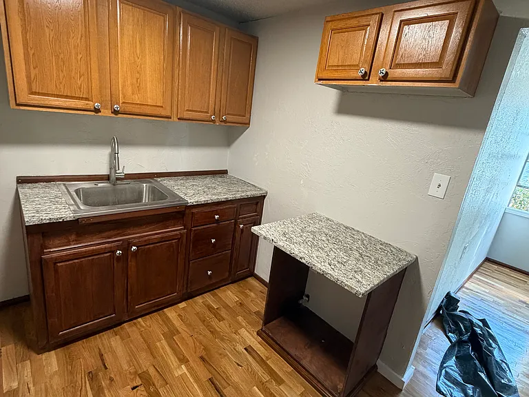 2904 S Indiana Ave #3 — Photo 8