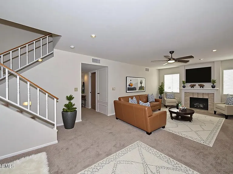 7629 W Kristal Way — Photo 4