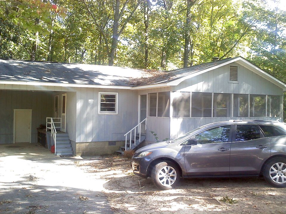 1st image of 105 Devereaux Dr