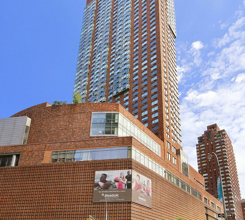 2nd image of 111 W 67th St APT 28A