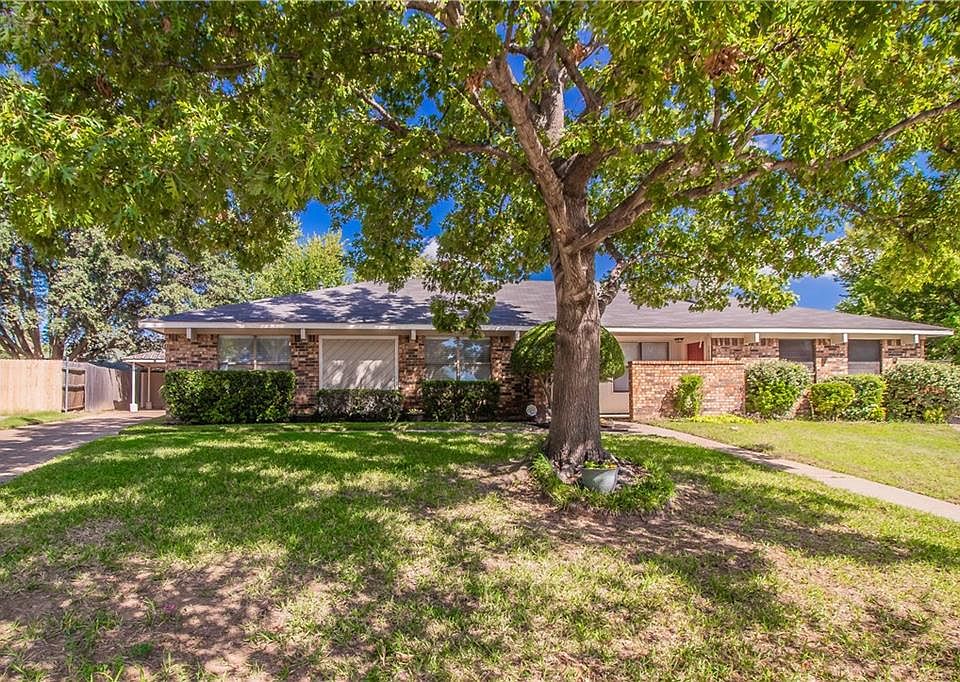 1st image of 2936 Gray Oak Dr