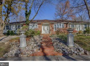 99 Hart Rd, Cherry Hill, NJ 08034