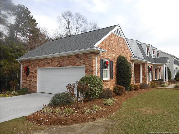 3rd image of 301 Sandlin Dr