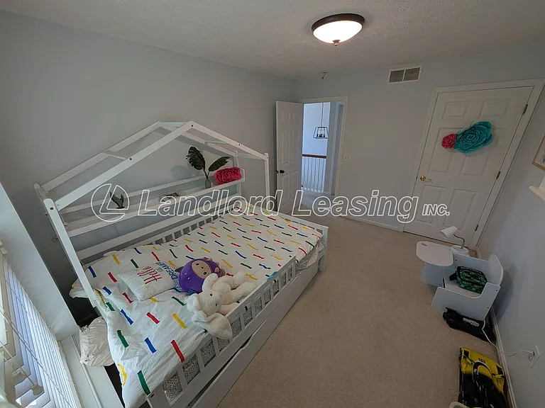 33317 Fairport Dr — Photo 16