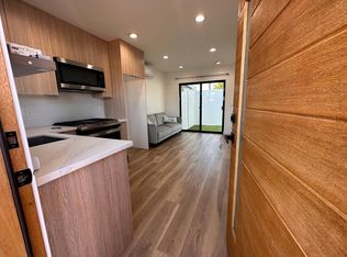 6241 Sylvia Ave, Reseda, CA 91335