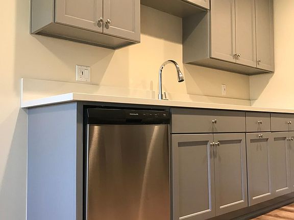 3rd image of 1662 W 2nd St APT 2