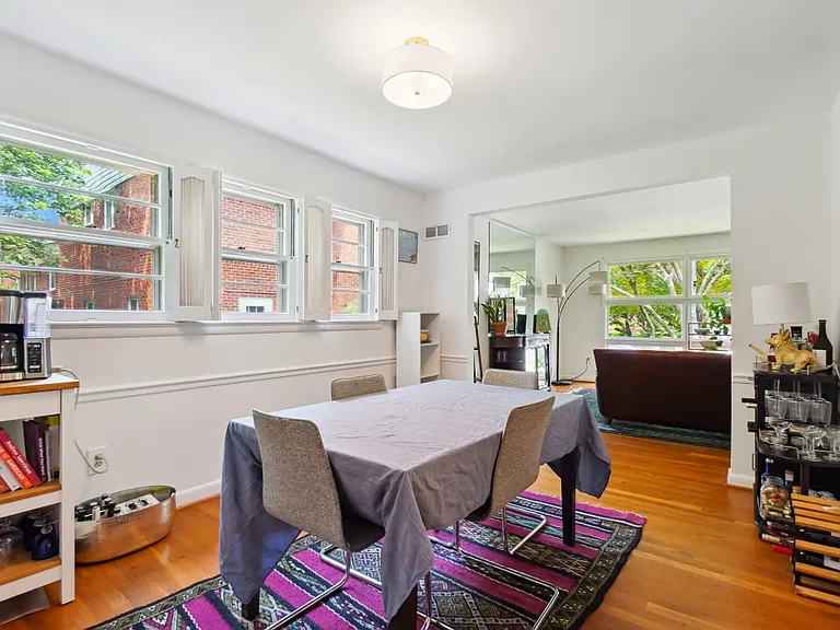 8504 Sundale Dr — Photo 10