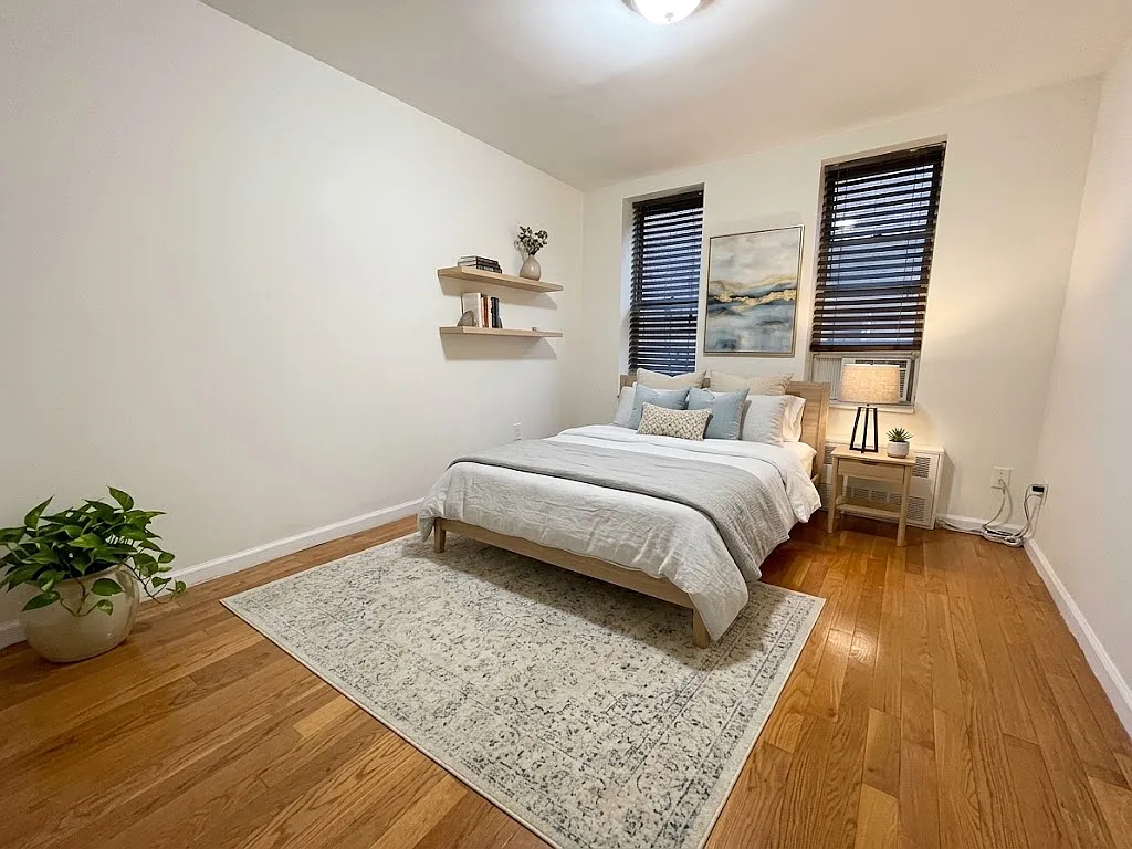 302 Parkville Avenue — Photo 2