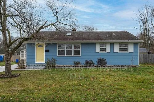 55 Nassau Rd Photo 1