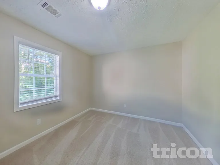 355 Mary Alice Dr — Photo 10