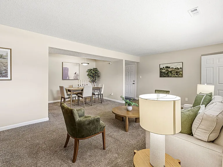 10 West Apartments — Photo 7