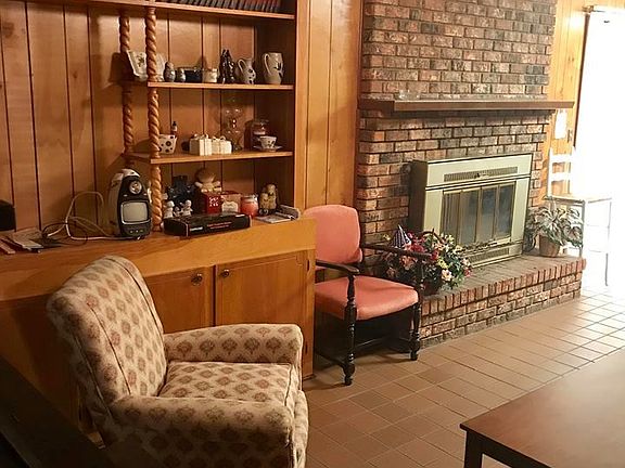 2nd image of 1314 Greenwood Dr