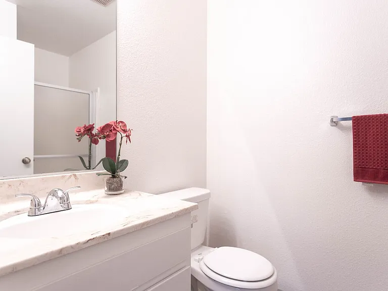 14543 Burbank Blvd — Photo 1