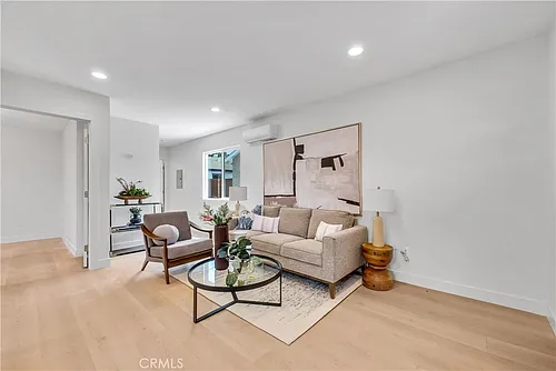 2305 Sesmas St #B Photo 1 2305 Sesmas St #B Photo 1