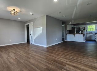 102 S North St, Johnson City, TN 37604