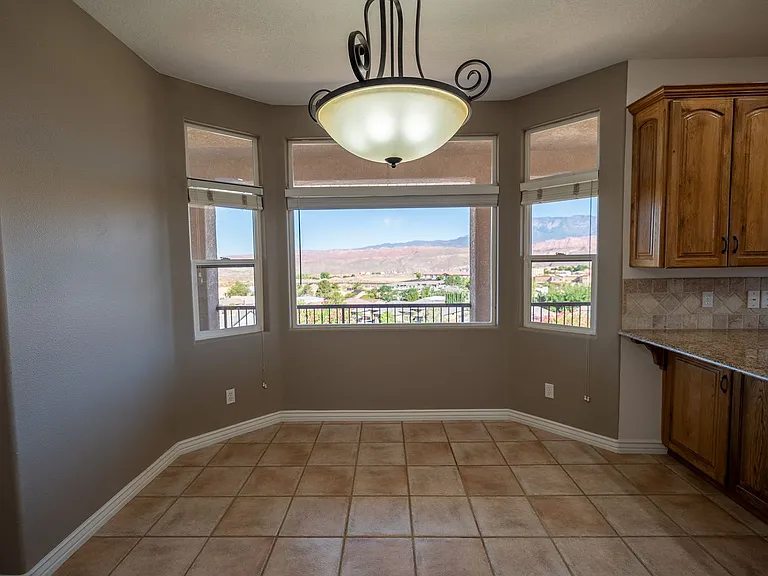 2541 W Spilsbury Ct — Photo 10
