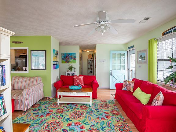 3rd image of 8206 Riverview Dr