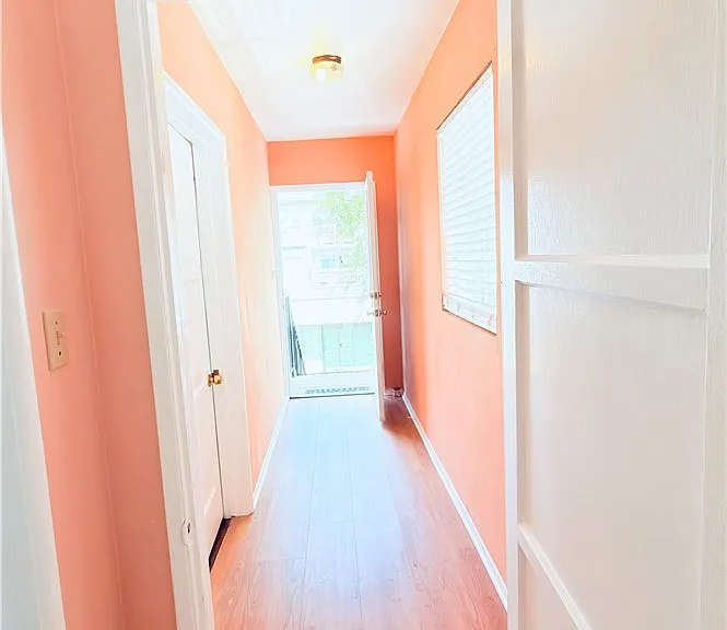 4025 Melrose Ave — Photo 19