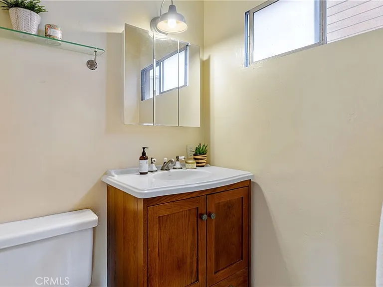 1506 Bayview Dr — Photo 14