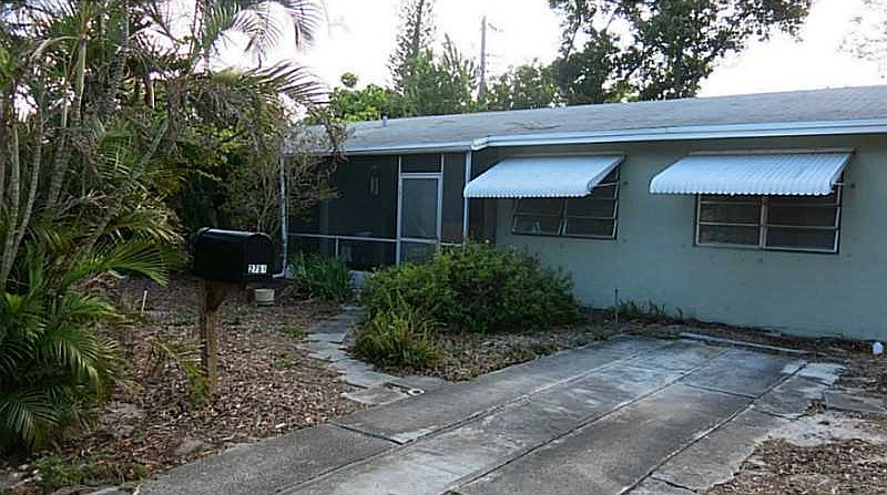 2nd image of 2751 NE 3rd Ave