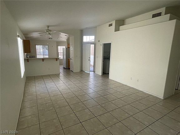 4th image of 2534 New Salem Ave