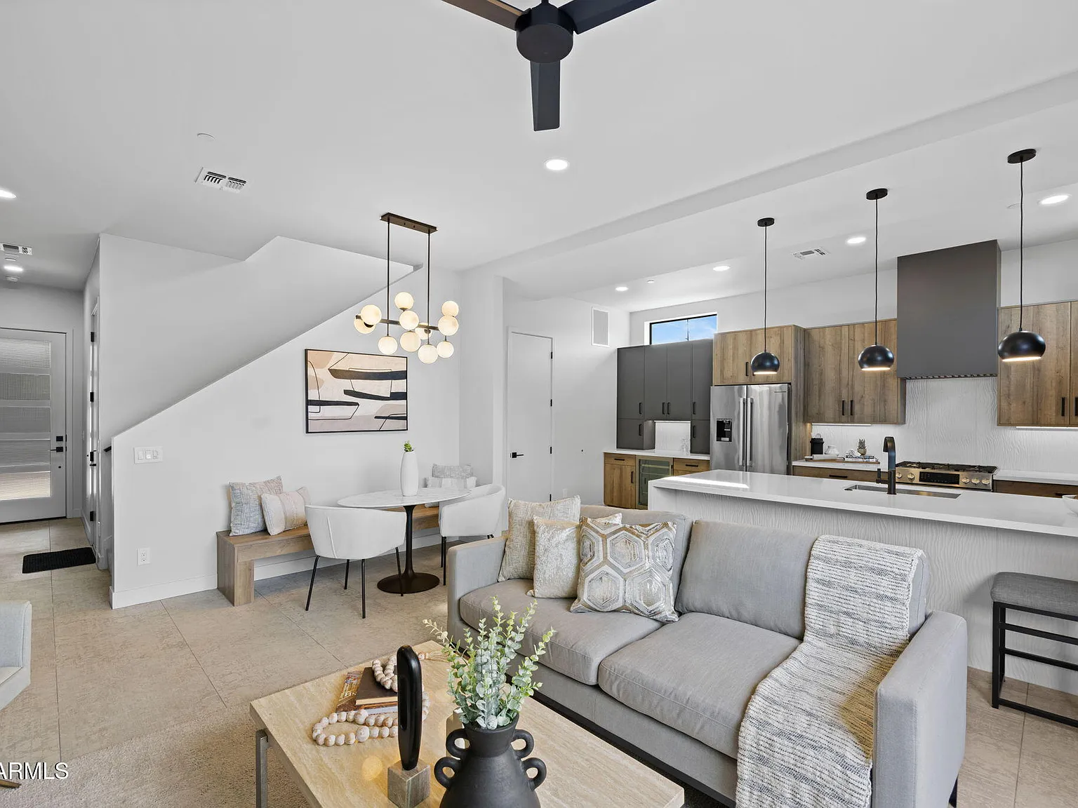 2 bed, 2.5 bath, 1881 sqft, $3,300 — Photo 1