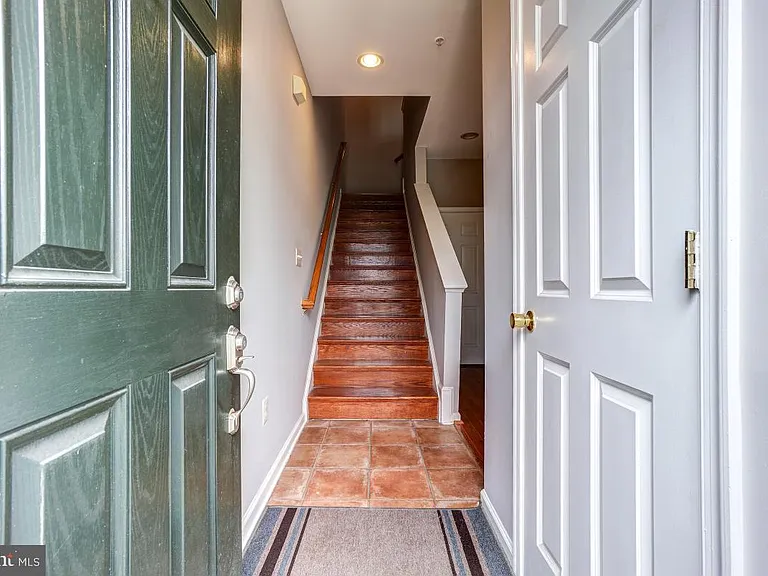 4281 S Capitol St SW — Photo 28