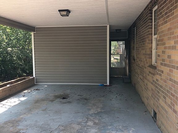 2nd image of 1021 N Lafayette Ave