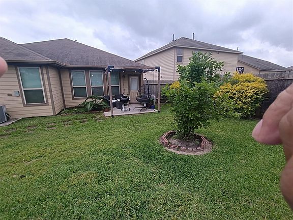 2nd image of 13055 Larriston Ln