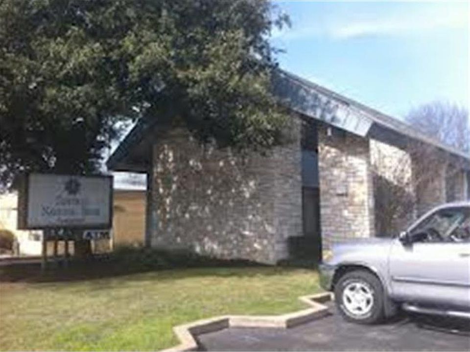 1st image of 1103 Williams Dr #A