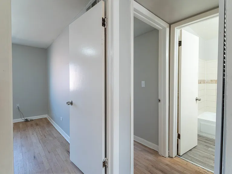 1415 Kingston St — Photo 18