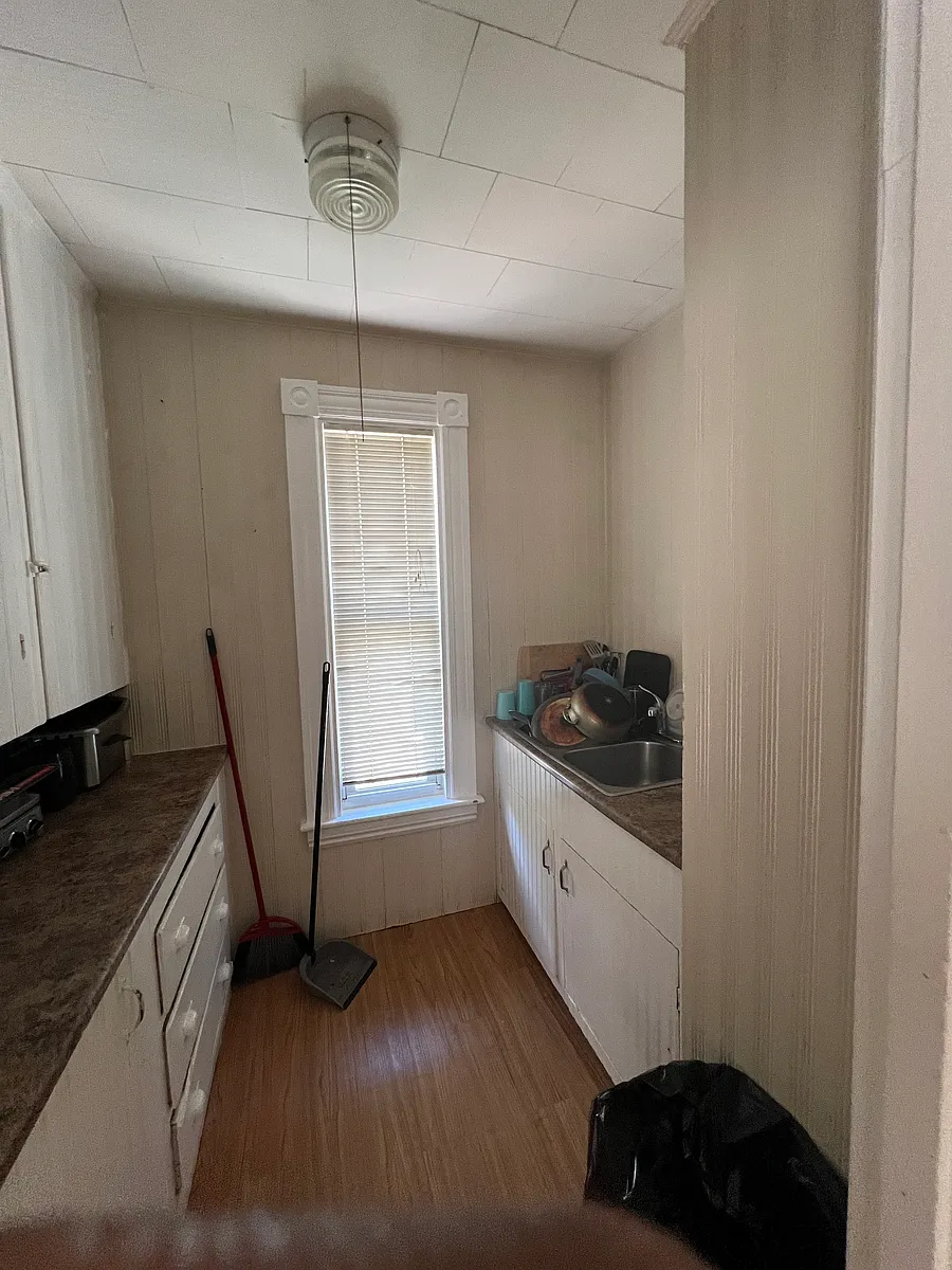 Building Photo - 284 Lowell St #2