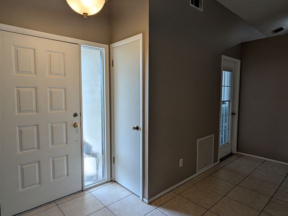 Foyer and coat closet