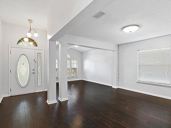 3rd image of 2844 Eagles Hammock Blvd
