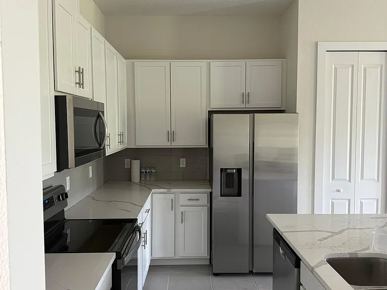 1458 Brookdale Ct — Photo 1
